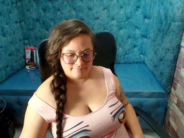SaraThonson webcam