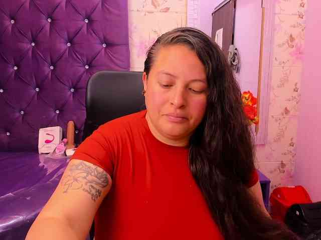 SaraThonson webcam