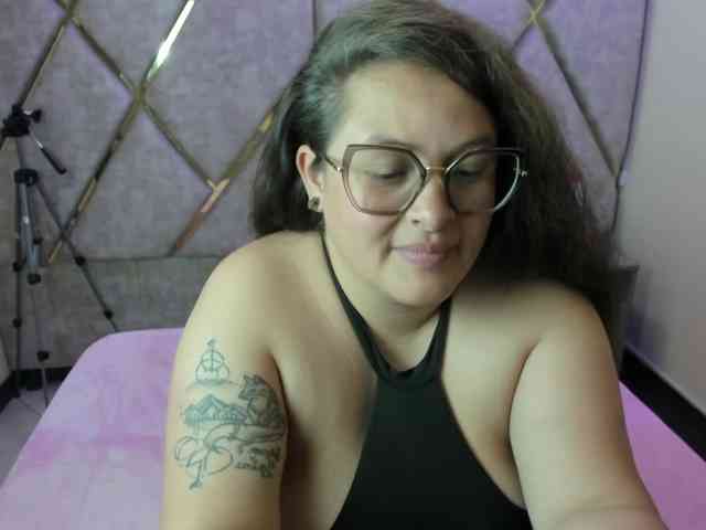 SaraThonson webcam