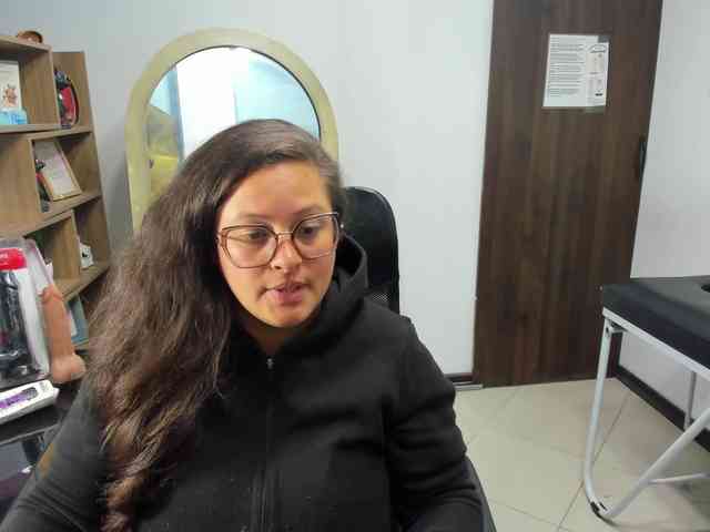 SaraThonson webcam