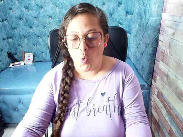 SaraThonson webcam