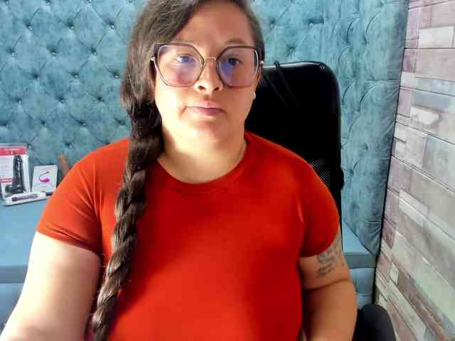 SaraThonson webcam