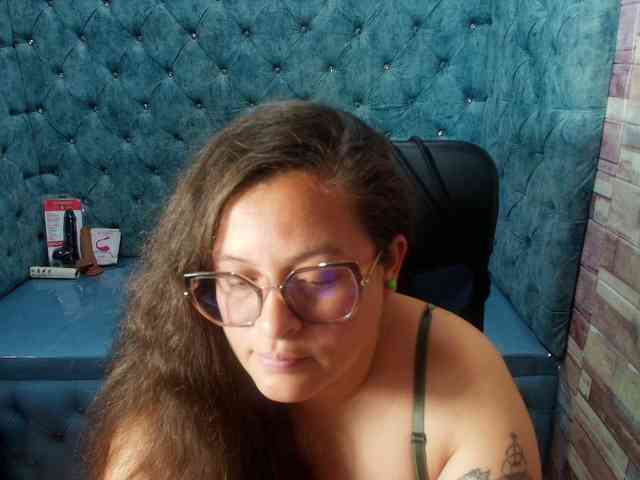SaraThonson webcam