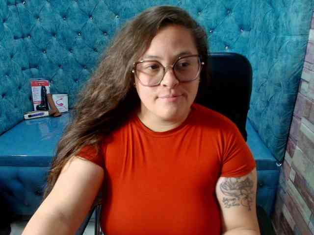 SaraThonson webcam