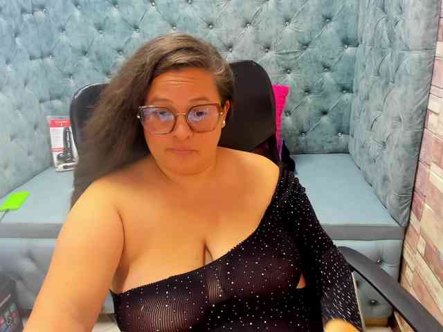 SaraThonson webcam