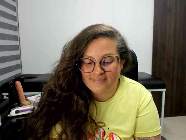 SaraThonson webcam