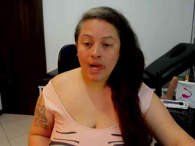 SaraThonson webcam