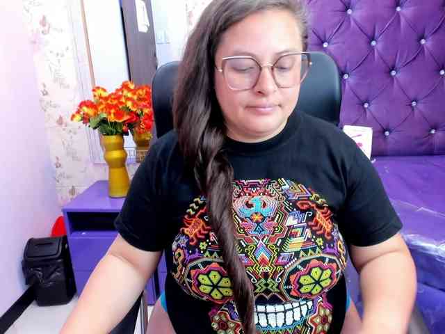SaraThonson webcam