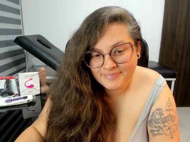 SaraThonson webcam