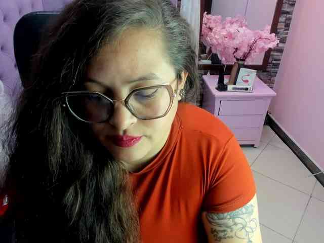 SaraThonson webcam