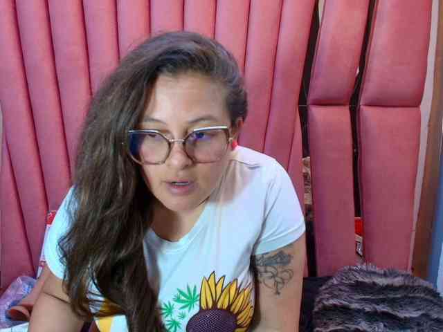 SaraThonson webcam