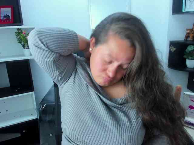 SaraThonson webcam