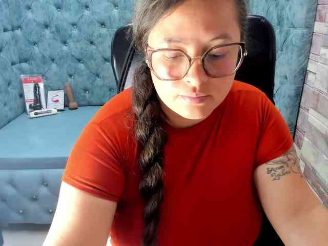 SaraThonson webcam