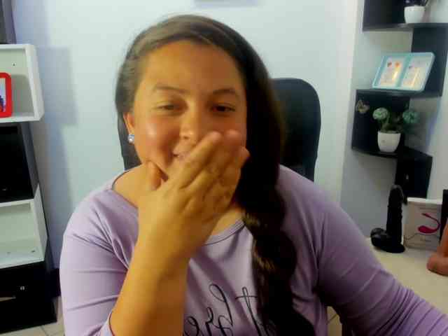 SaraThonson webcam