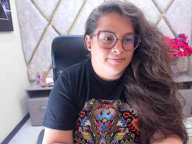 SaraThonson webcam