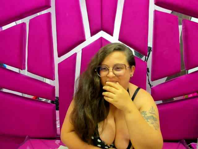 SaraThonson webcam