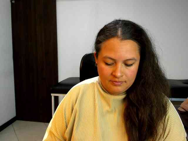 SaraThonson webcam