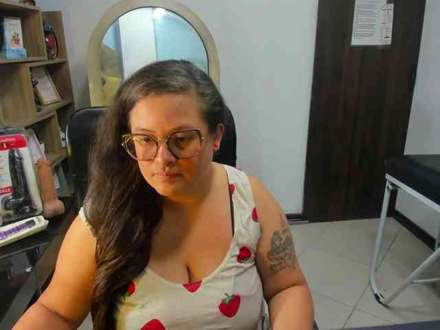 SaraThonson webcam
