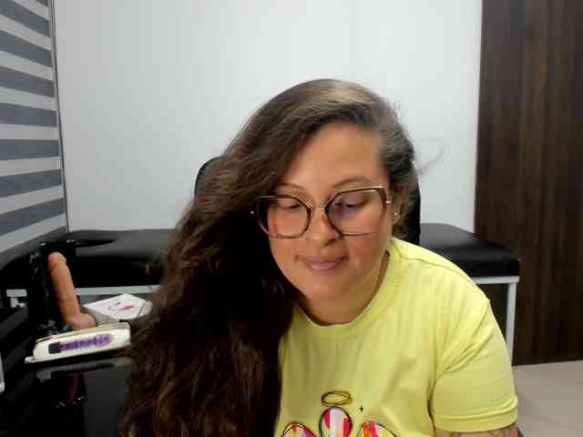 SaraThonson webcam
