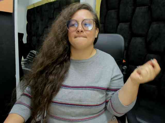 SaraThonson webcam
