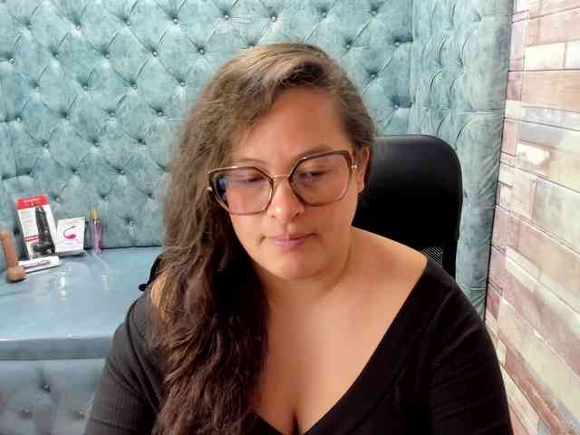 SaraThonson webcam