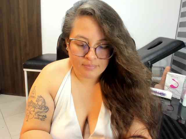 SaraThonson webcam