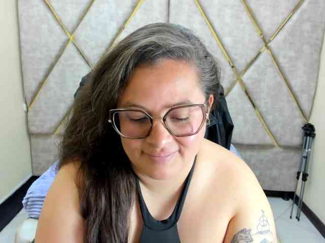SaraThonson webcam