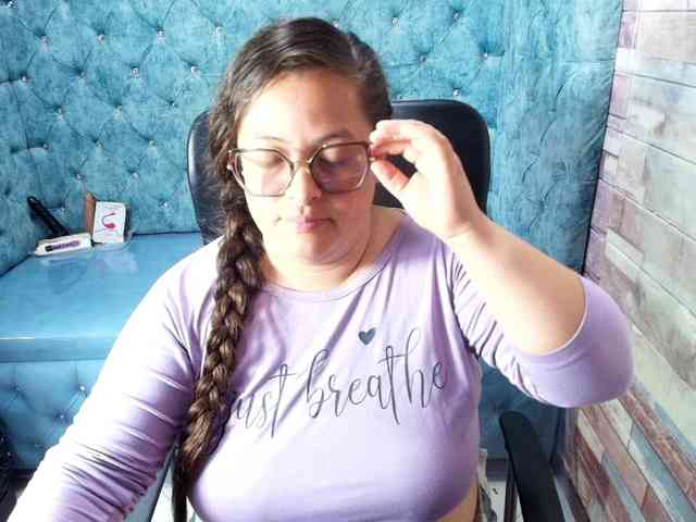 SaraThonson webcam