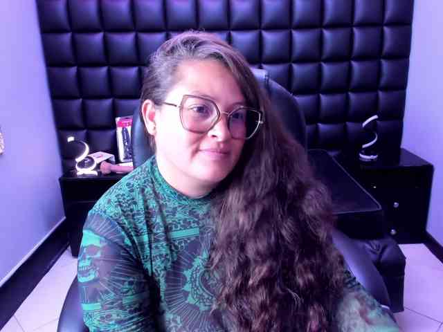 SaraThonson webcam