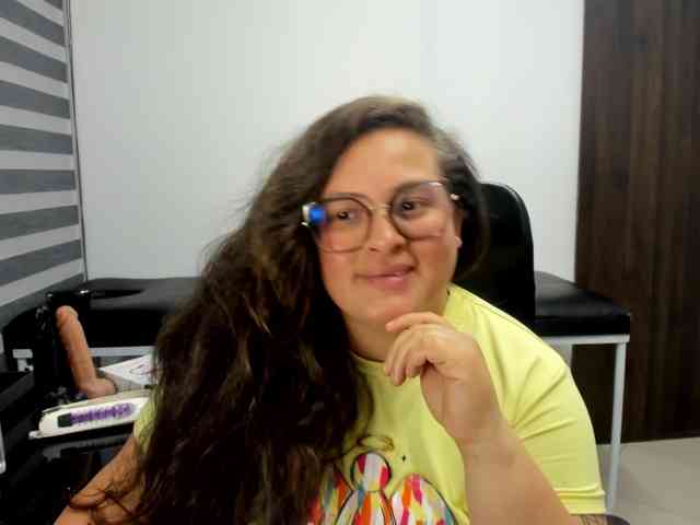 SaraThonson webcam