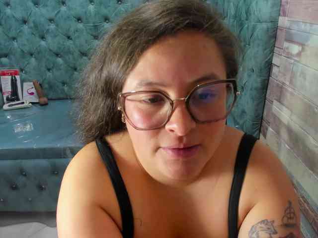 SaraThonson webcam