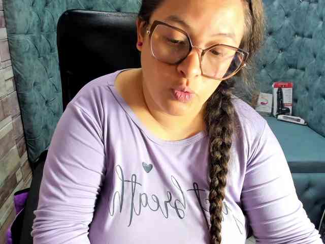 SaraThonson webcam