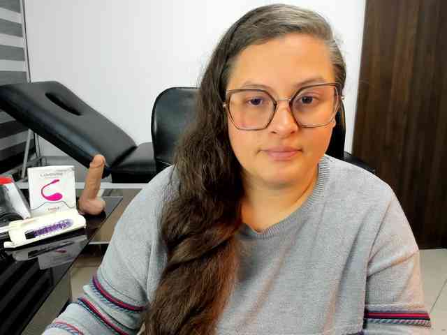 SaraThonson webcam