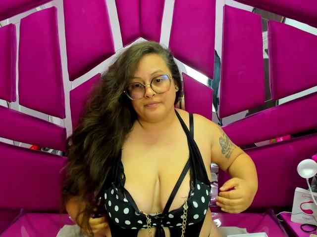 SaraThonson webcam