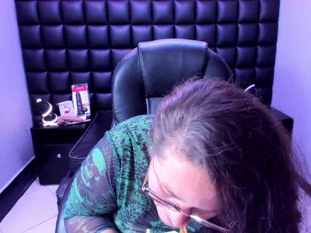 SaraThonson webcam