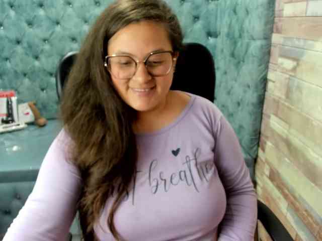 SaraThonson webcam