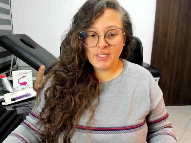 SaraThonson webcam
