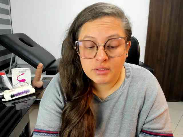 SaraThonson webcam