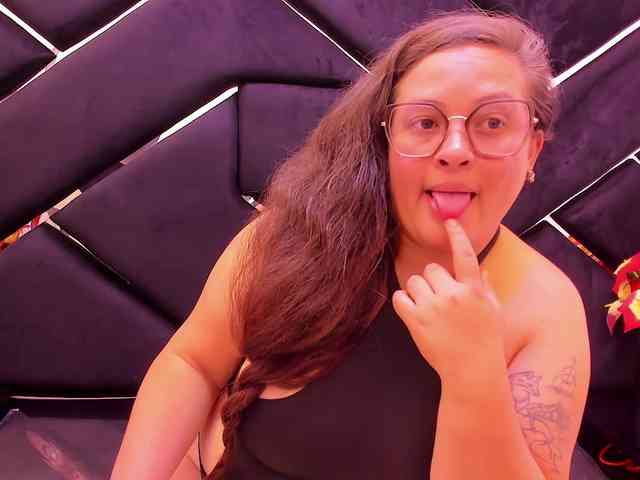 SaraThonson webcam
