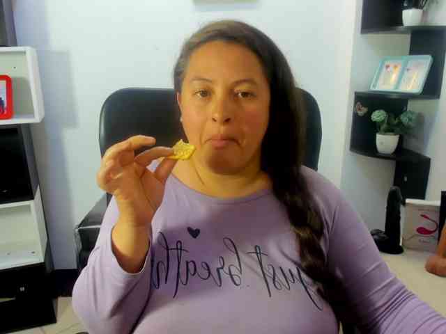 SaraThonson webcam