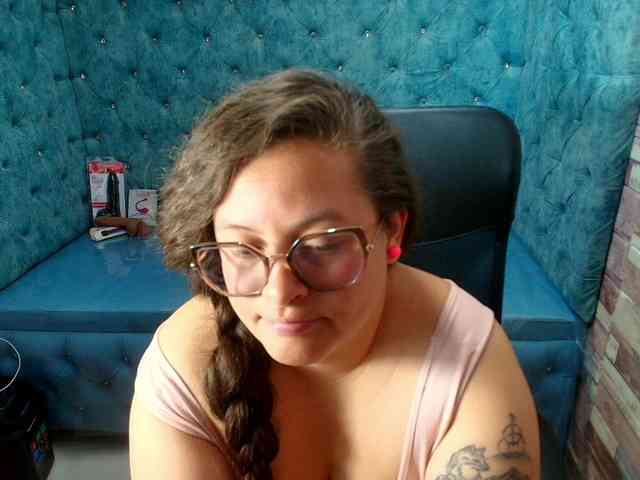 SaraThonson webcam