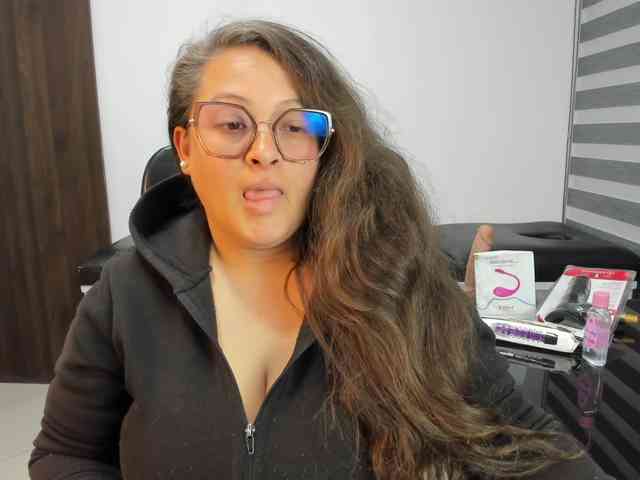 SaraThonson webcam