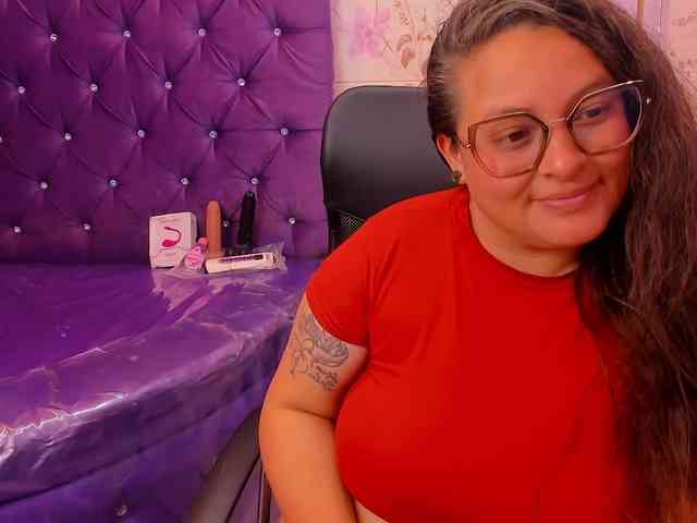 SaraThonson webcam