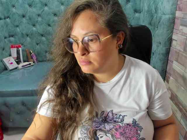 SaraThonson webcam