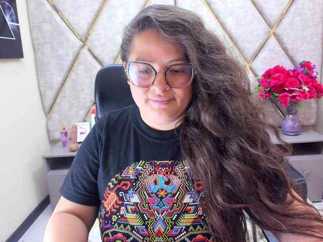 SaraThonson webcam