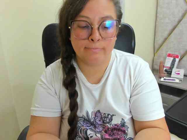 SaraThonson webcam