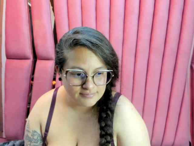 SaraThonson webcam