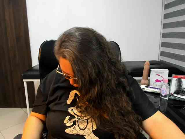 SaraThonson webcam