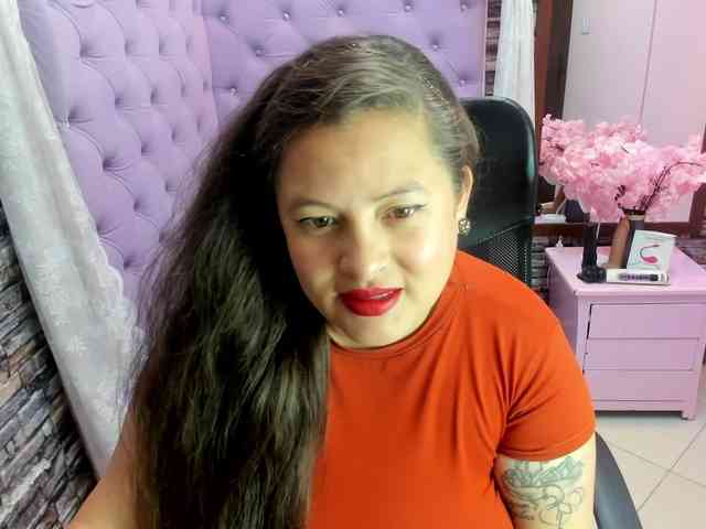 SaraThonson webcam