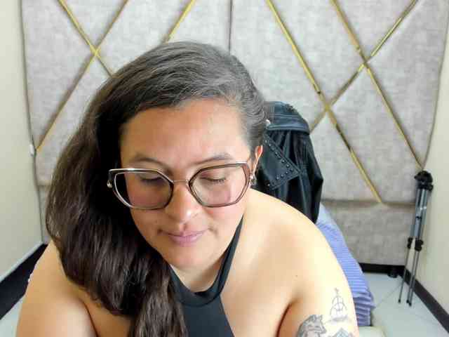 SaraThonson webcam